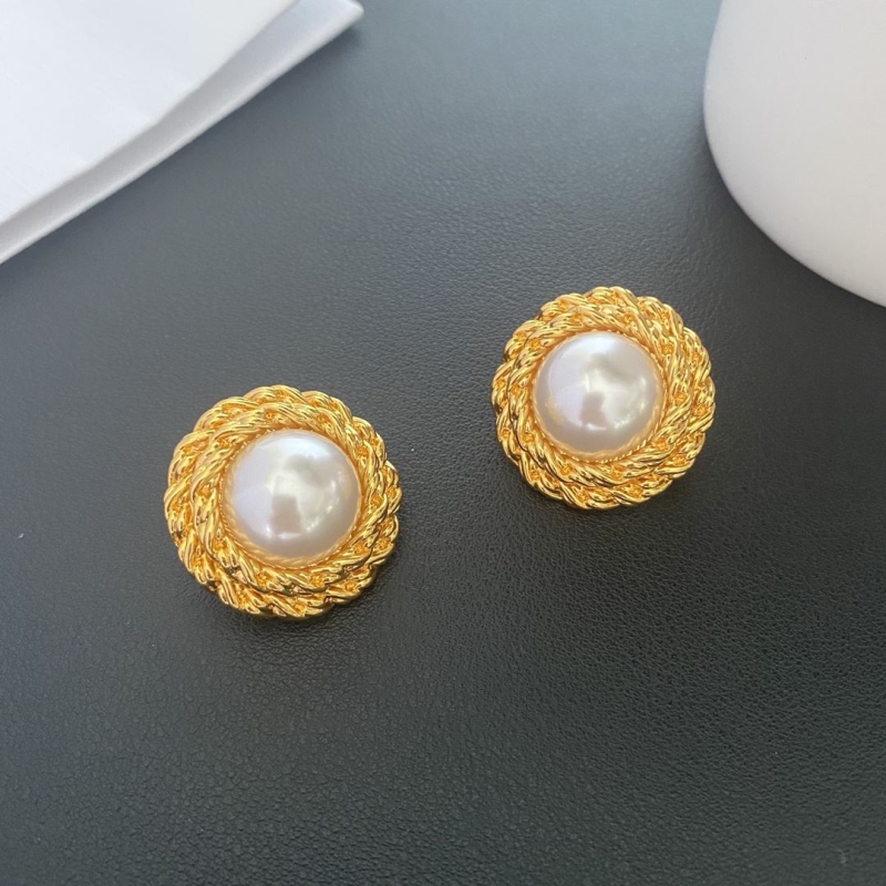 Ce1i*e earrings